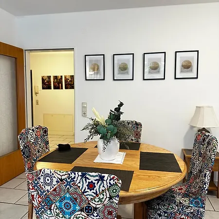 Zentral Und Ruhig - Gut Ausgestattete Mit Balkon Fuer 1-3 Personen Wuppertal