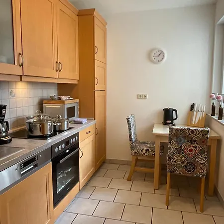 Zentral Und Ruhig - Gut Ausgestattete Mit Balkon Fuer 1-3 Personen Wuppertal