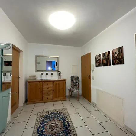 Zentral Und Ruhig - Gut Ausgestattete Mit Balkon Fuer 1-3 Personen * Wuppertal