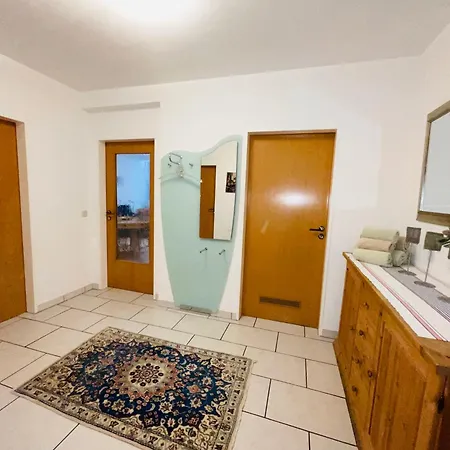 Zentral Und Ruhig - Gut Ausgestattete Mit Balkon Fuer 1-3 Personen Wuppertal