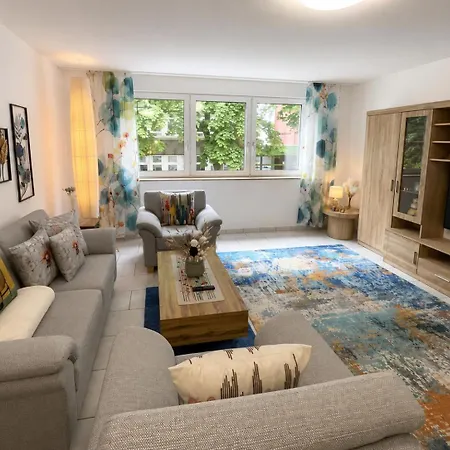 Zentral Und Ruhig - Gut Ausgestattete Mit Balkon Fuer 1-3 Personen *