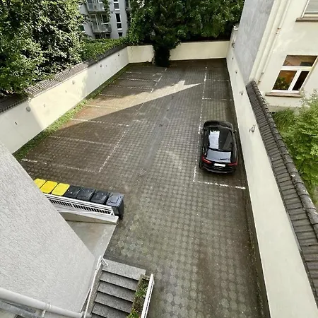 Apartmán Zentral Und Ruhig - Gut Ausgestattete Mit Balkon Fuer 1-3 Personen *