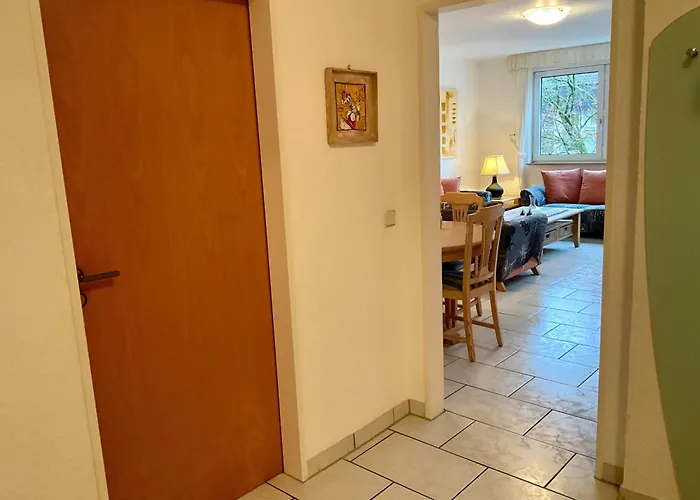 Zentral Und Ruhig - Gut Ausgestattete Mit Balkon Fuer 1-3 Personen