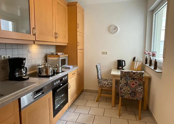 Zentral Und Ruhig - Gut Ausgestattete Mit Balkon Fuer 1-3 Personen Wuppertal