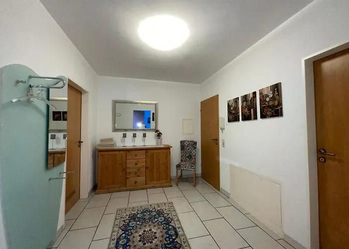 Zentral Und Ruhig - Gut Ausgestattete Mit Balkon Fuer 1-3 Personen * Wuppertal